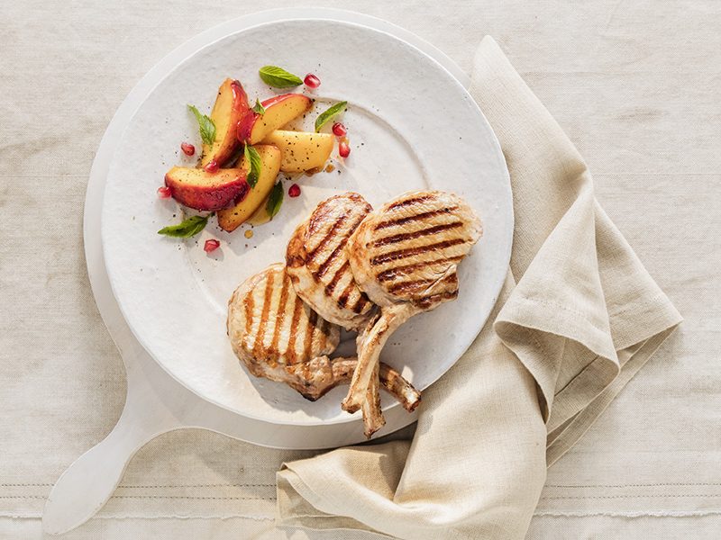 Pork-cutlets-with-grilled-peaches-main